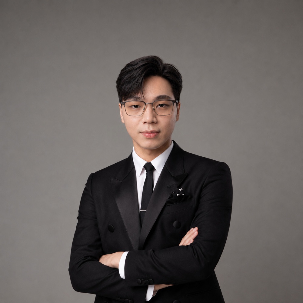 Mr. Vu Thanh Vinh, founder of Crown Software